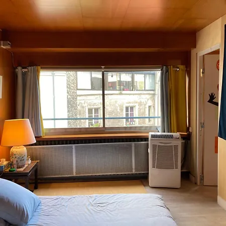 With Air Conditioning In Montparnasse *